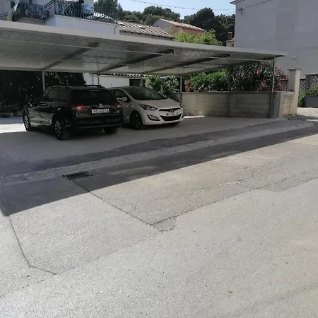 House Suzana Дом отдыха Пула