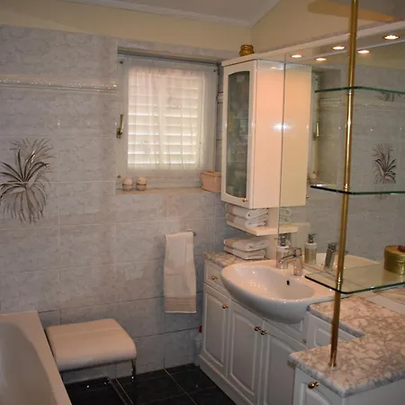 House Suzana Дом отдыха