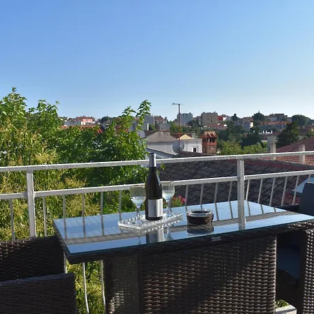 House Suzana Дом отдыха Пула